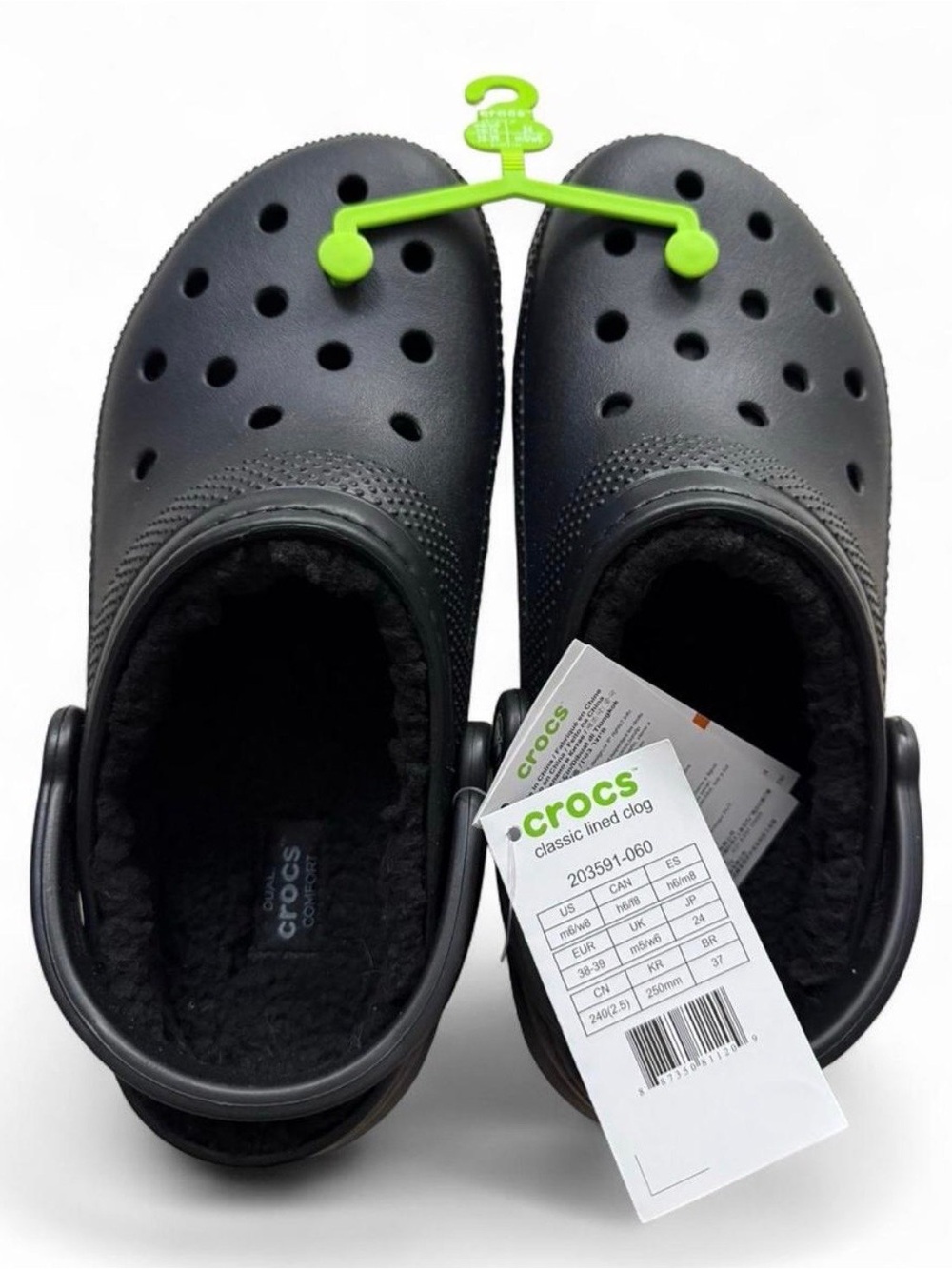 NWT Croc size 8 women’s 6 men’s black lined clog shoes.